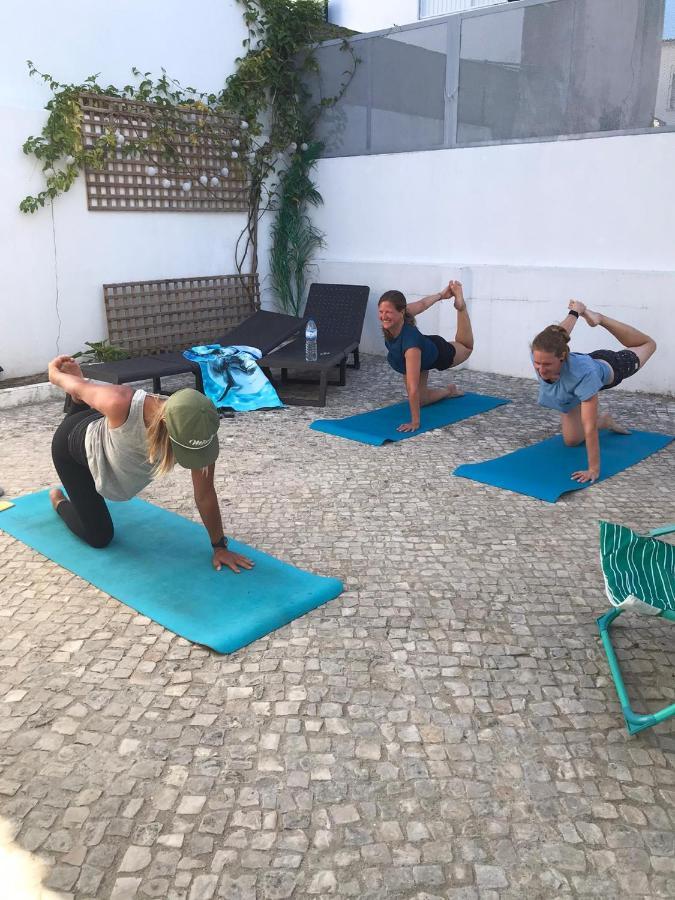 Bed and Breakfast Getwet Surfcamp Costa da Caparica Exterior foto