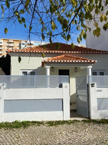 Bed and Breakfast Getwet Surfcamp Costa da Caparica Exterior foto